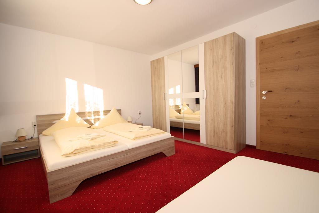 Haus Sonnenterrasse Apartment Санкт Файт им Понгау Екстериор снимка
