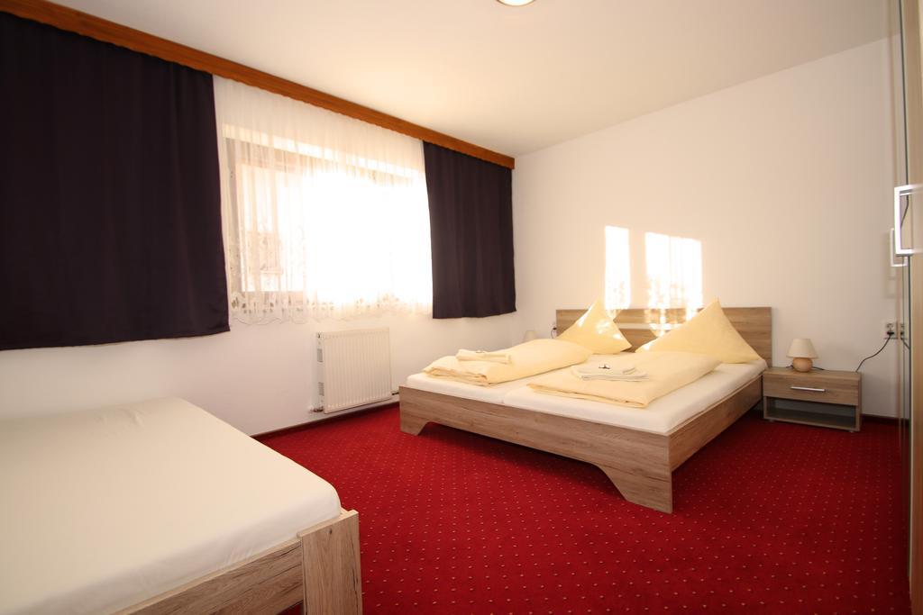 Haus Sonnenterrasse Apartment Санкт Файт им Понгау Екстериор снимка